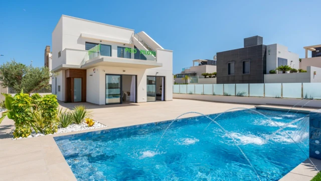 Комфортабельная вилла с бассейном