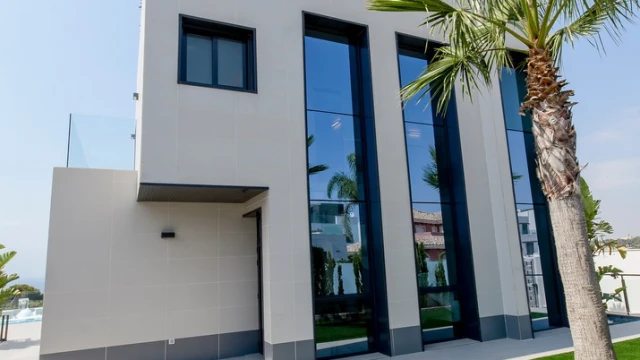 Шикарная вилла у моря