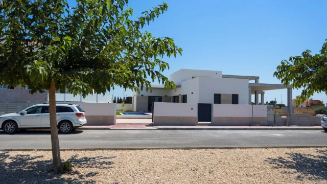 Предложение от застройщика - вилла в Daya Nueva