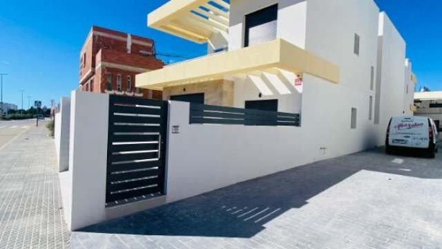 Шикарная новая вилла в Лос-Монтесинос