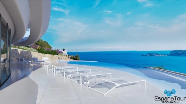 Уникальная вилла с фантастическим видом на море