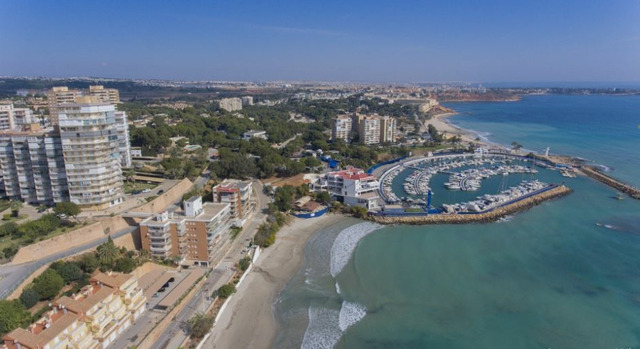 Apartments by the sea in Campoamor - 1