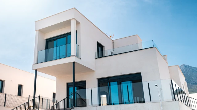 Комфортабельная вилла с бассейном в городе Полоп