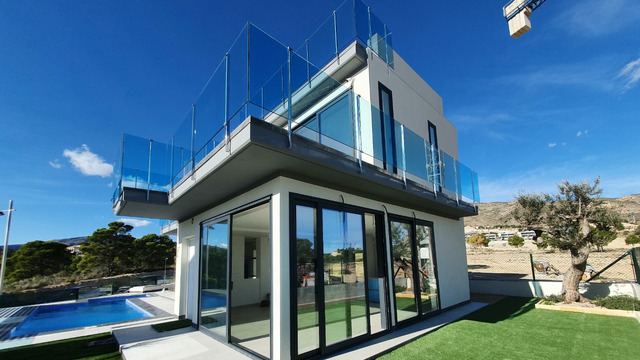 Nueva Villa en dos plantas con solarium y piscina en ciudad Quesada - 18