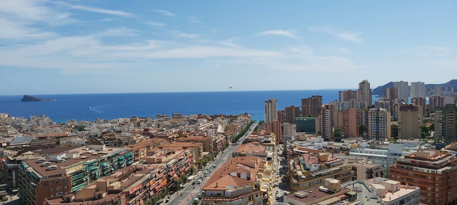 Apartments with sea views in Benidorm - 1