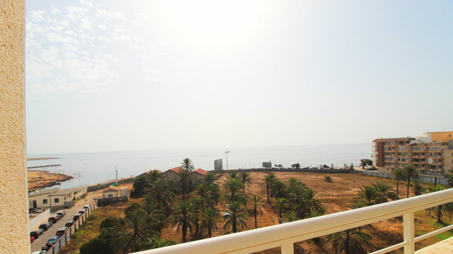 Apartments with sea views in Torrevieja - 18