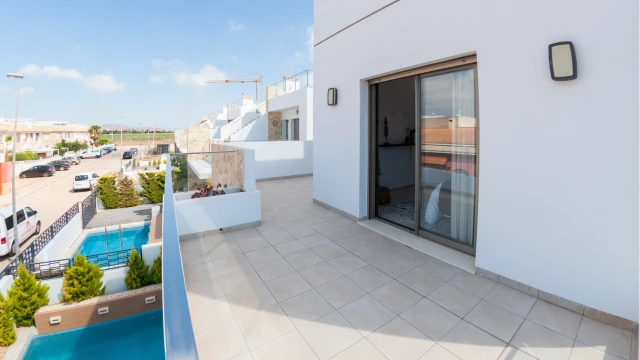 Новая вилла в Лос Алькасаресе