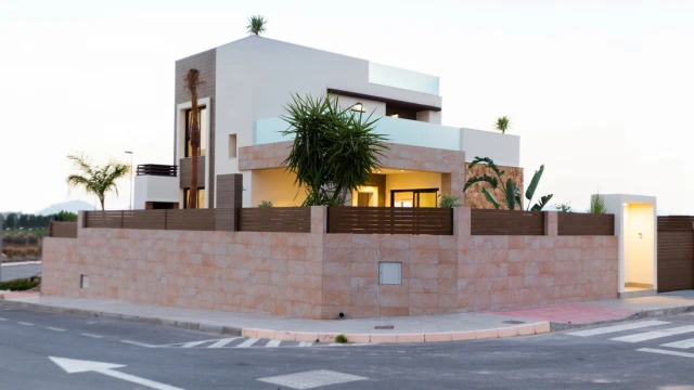 Уютная вилла на берегу Средиземного моря