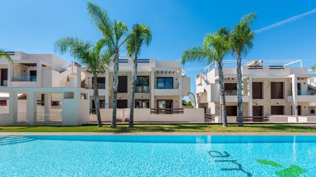 New semi-detached villa in a luxury residential complex in Torrevieja - 21