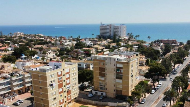 Penthouse with sea views in the area of ​​La Zenia - 1
