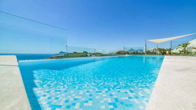 Эксклюзивная вилла по уникальному дизайнерскому проекту