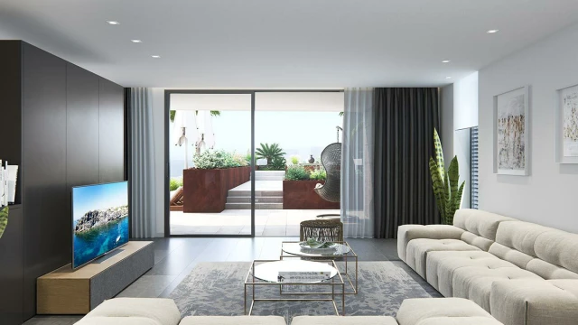 Новая вилла класса люкс на первой линии моря