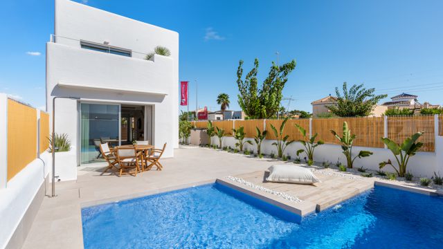 Новая вилла в жилом комплексе в Los Alcázeres