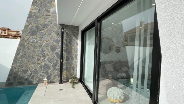 Смежный дом на побережье Средиземного моря