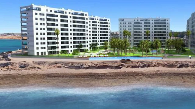 Квартира в новом комплексе на первой линии Средиземного моря 