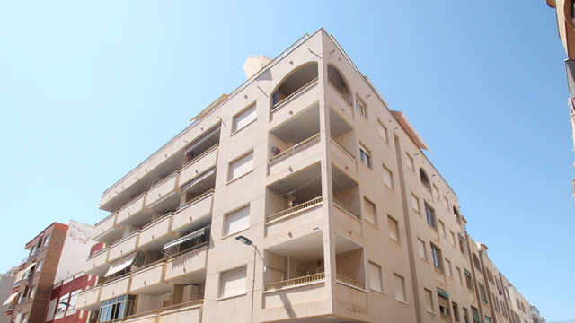 Apartments with sea views in Torrevieja - 1