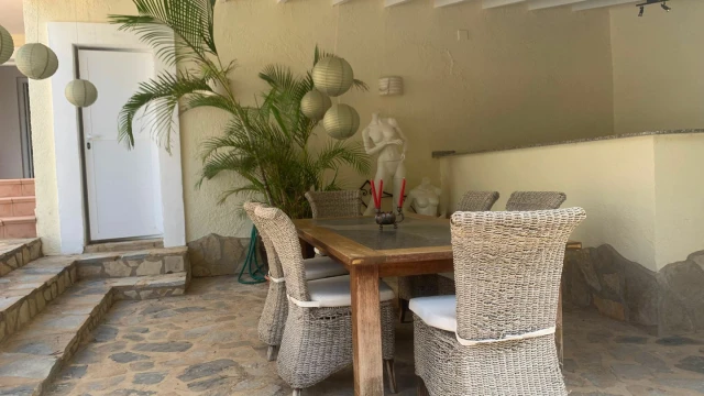 Великолепная вилла в городе Алтея