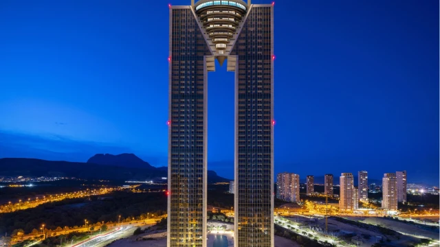 Новые апартаменты премиум класса возле моря в Бенидорме