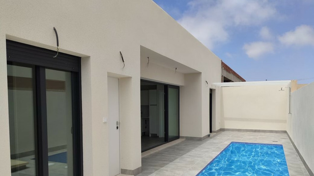 Casa adosada nueva con piscina en San Pedro del Pinatar - 1