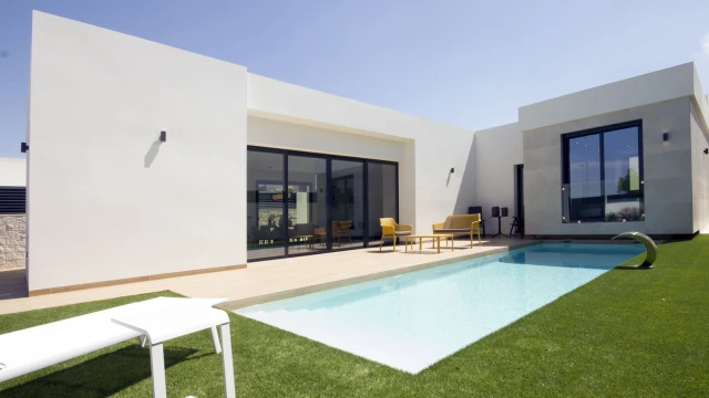 Новая шикарная вилла в Ciudad Quesada