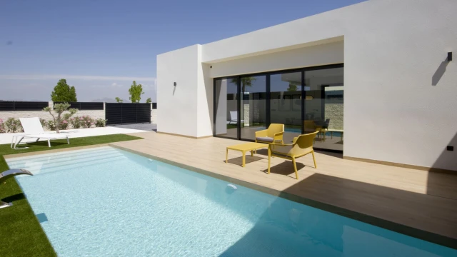 Великолепная комфортабельная вилла в Ciudad Quesada