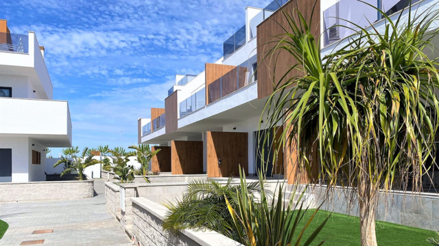 New modern villa in Villamartin area - 23