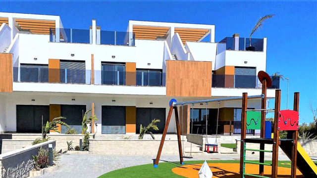 New modern villa in Villamartin area - 23