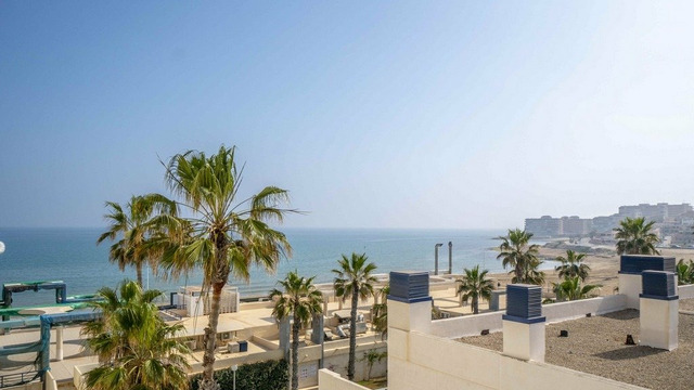 Apartments in a beautiful complex 20 meters from the sea - 1