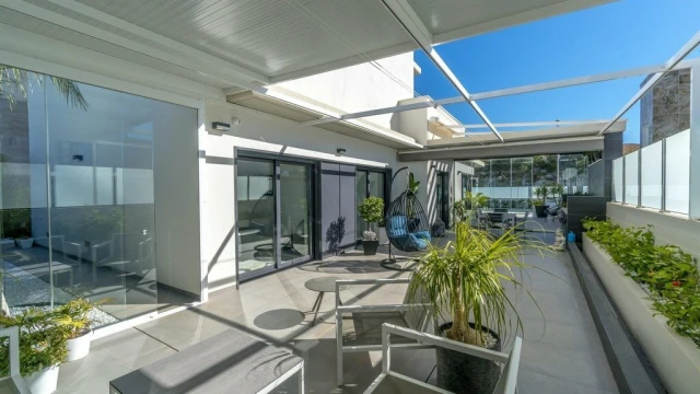 Вилла класса люкс в городе Кабо Роиг