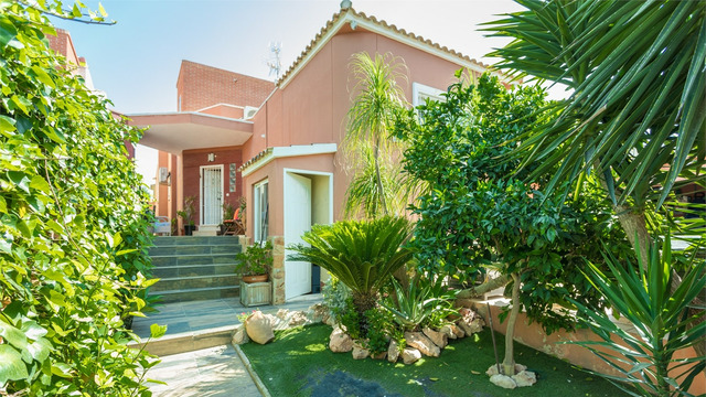 Villa from the developer in La Nucia - 19