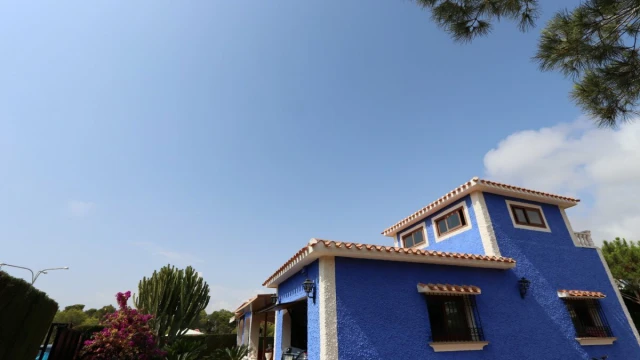 Вилла в средиземноморском стиле в городе Деэса де Кампоамор