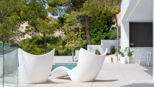 Вилла класса люкс в городе Алтея