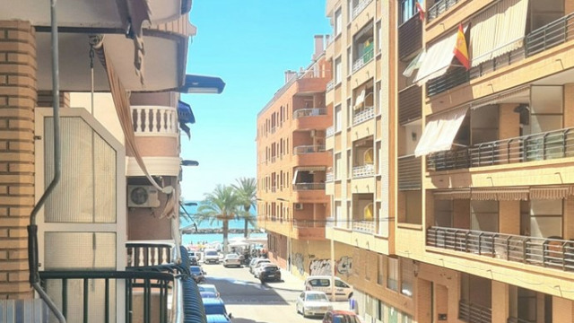 Apartamento con vistas al mar en Torrevieja - 1