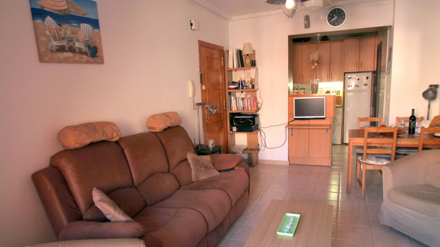 Apartment by the sea in a gated urbanization with a swimming pool in Torrevieja - 6