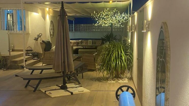 Современная вилла с частным бассейном в Торревьехе