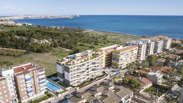 New apartment with stunning views in the city of Benidorm. - 11