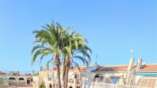 Two-storey townhouse in Torrevieja - 31