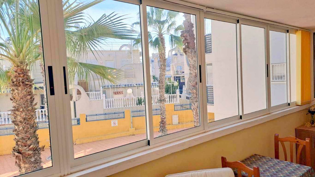 Two bedroom apartment on the beach in La Mata - 14
