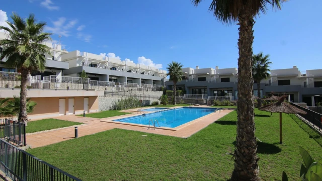 Таунхаус в современном стиле в Monforte del Cid