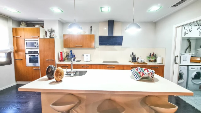 Просторная шикарная квартира у моря в городе Торревьеха