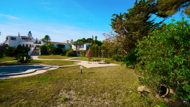 Шикарная вилла в средиземноморском стиле в городе Хавеа 