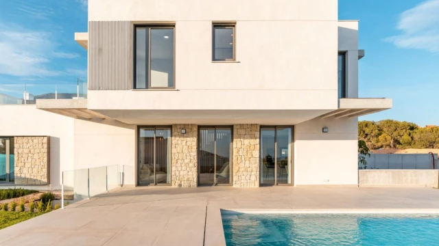 Новая вилла с видом на море и горы в городе Финестрат