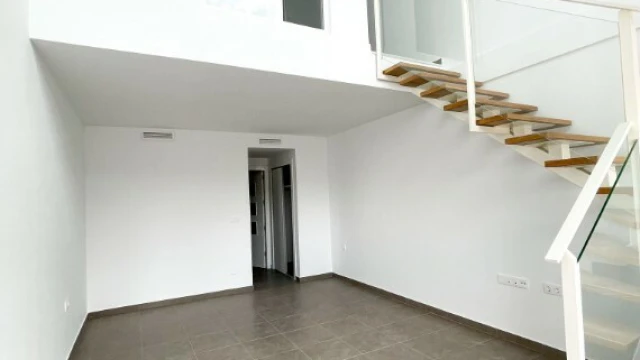 Новый современный таунхаус в городе Гран Алакант