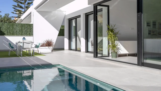 Новая вилла рядом с полем для гольфа в городе Pinar de Campoverde