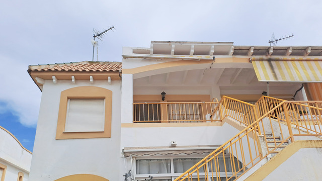 Apartments with sea views in Torrevieja - 1