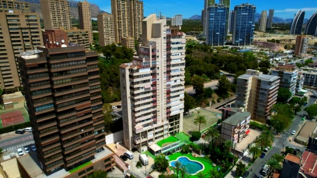 Комфортабельная квартира на берегу моря в городе Бенидорм