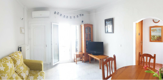 Two bedroom on the middle floor bungalow with large terrace - 8