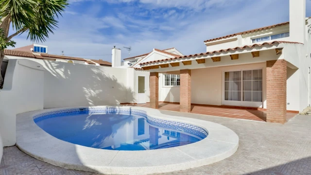 Casa adosada en Alfaz del Pi