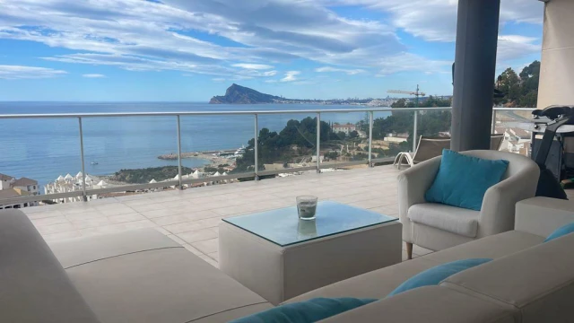 Апартаменты у моря в городе Алтея