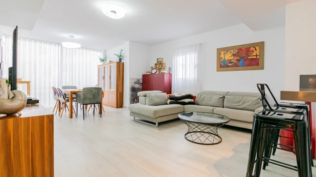 Великолепная вилла в районе Балкон-де-Финестрат